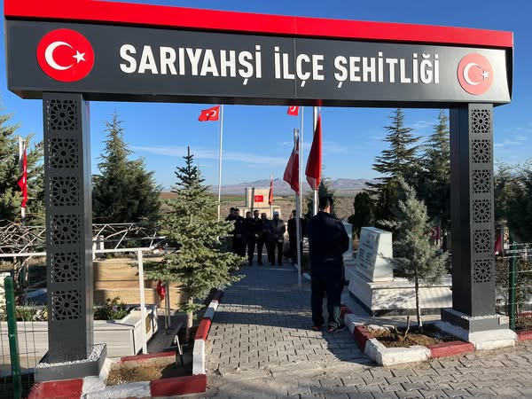 Kaymakamımız Sayın Miyase DEMİRKOPARAN, Ramazan Bayramı Dolayısıyla Şehitlerimizin Kıymetli Ailelerini Ziyarette Bulundu